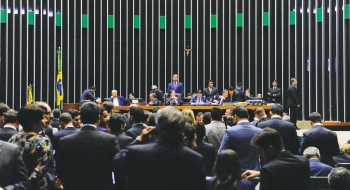 Congresso aprova texto-base de projeto que revisa metas fiscais de 2017 e 2018